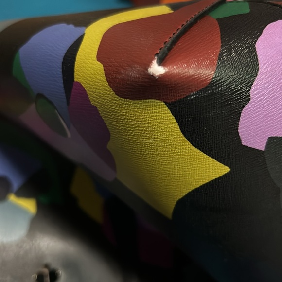 Kate Spade multi colored floral tote with makeup pouch. - Picture 6 of 9